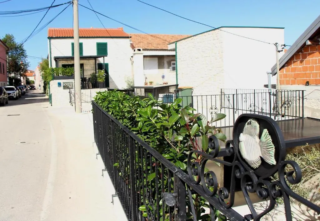 Hobbit Apartments Zadar