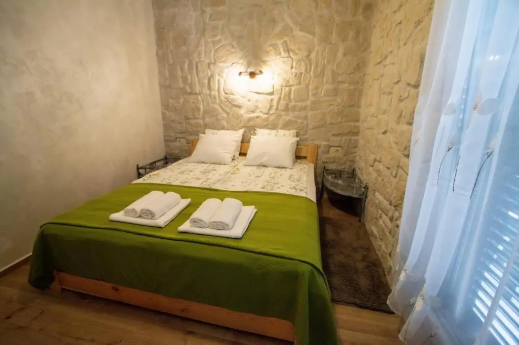 Hobbit Apartments Zadar