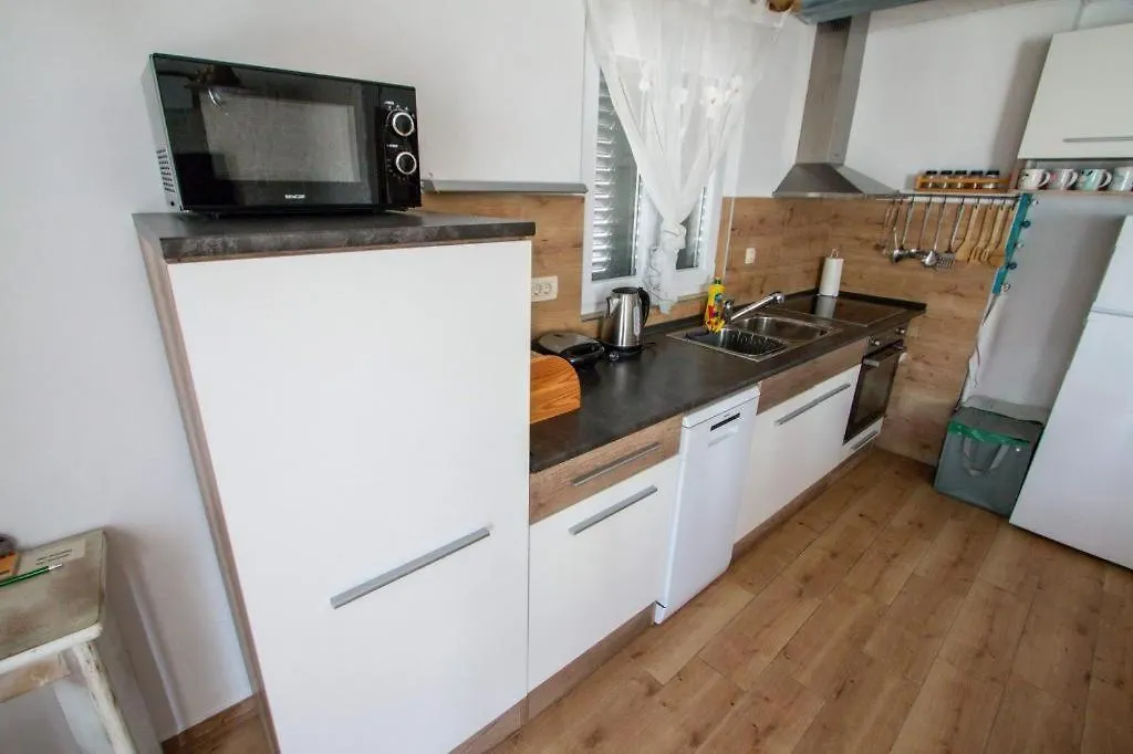 Hobbit Apartments Zadar Croatia