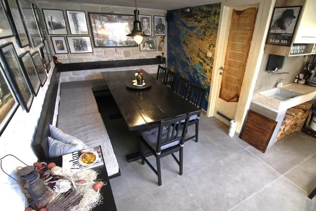 Hobbit Apartments Zadar