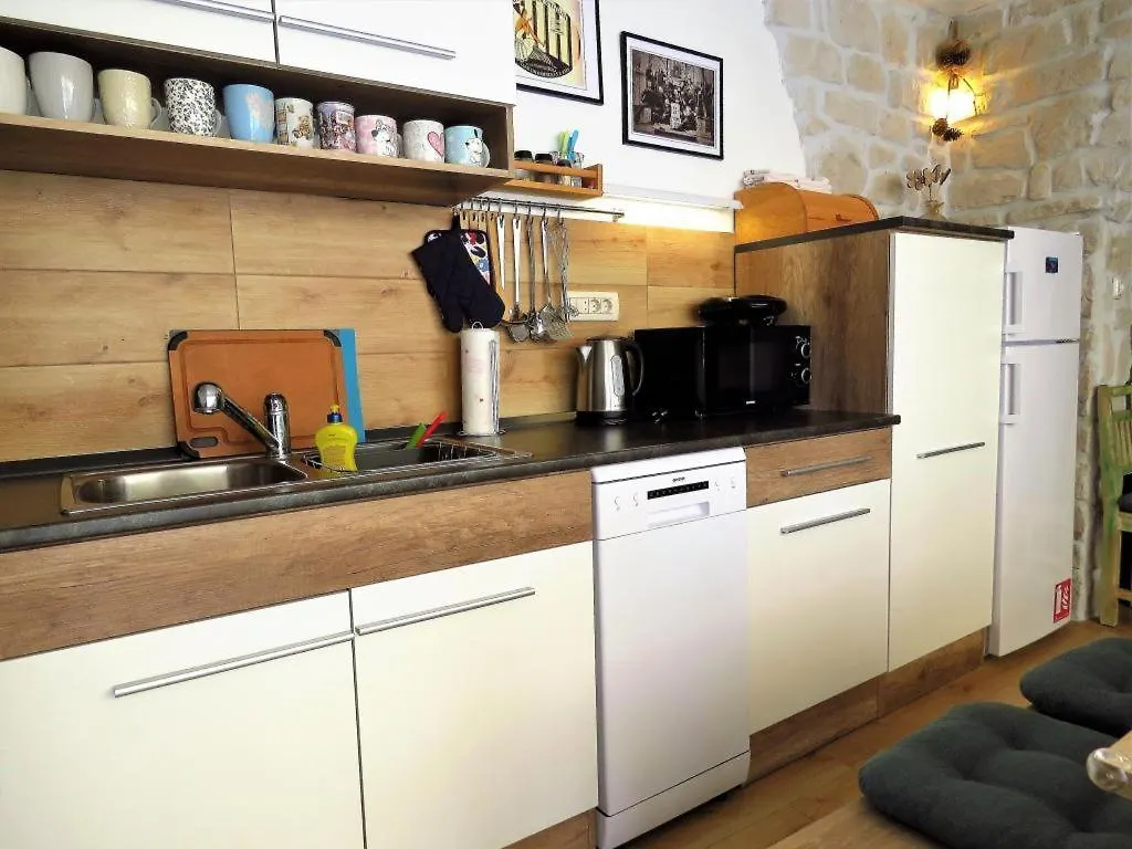 Hobbit Apartments Zadar