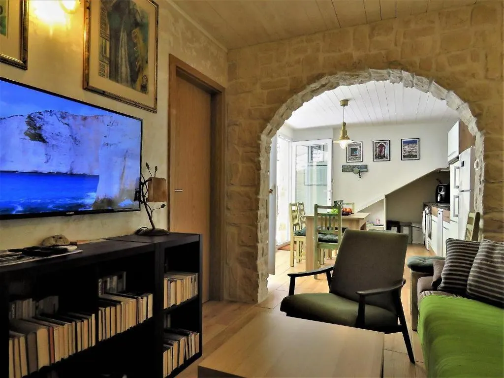 Hobbit Apartments Zadar