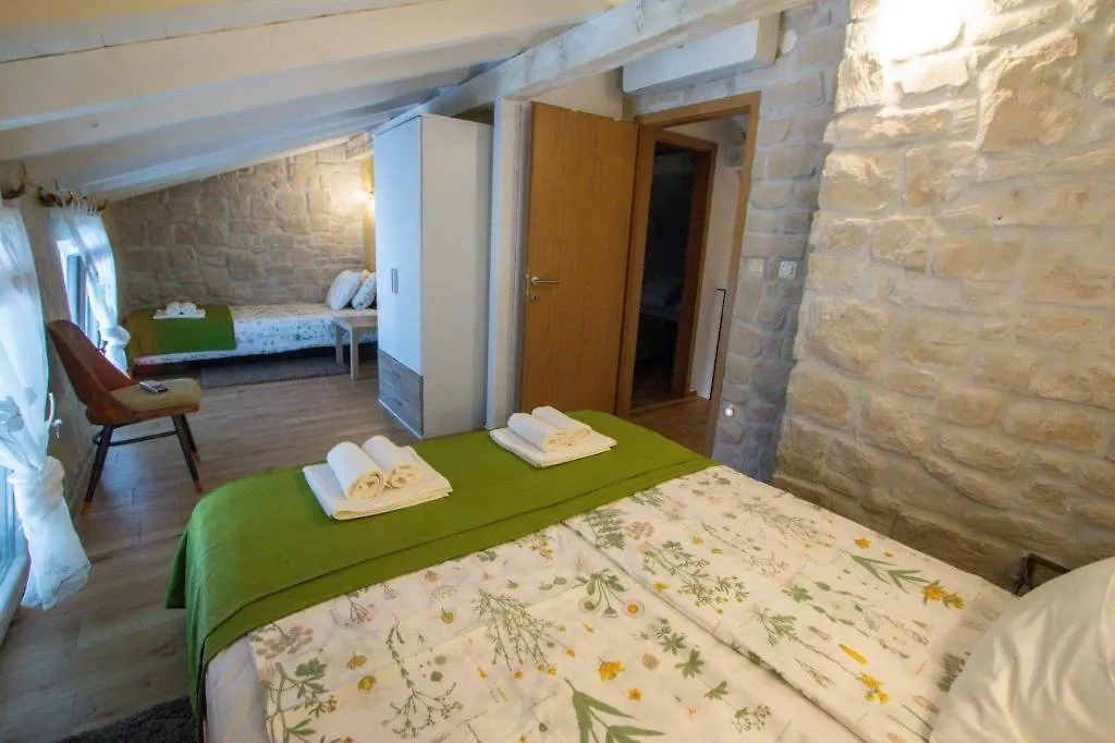 Hobbit Apartments Zadar