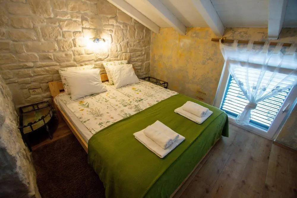 Hobbit Apartments Zadar Croatia
