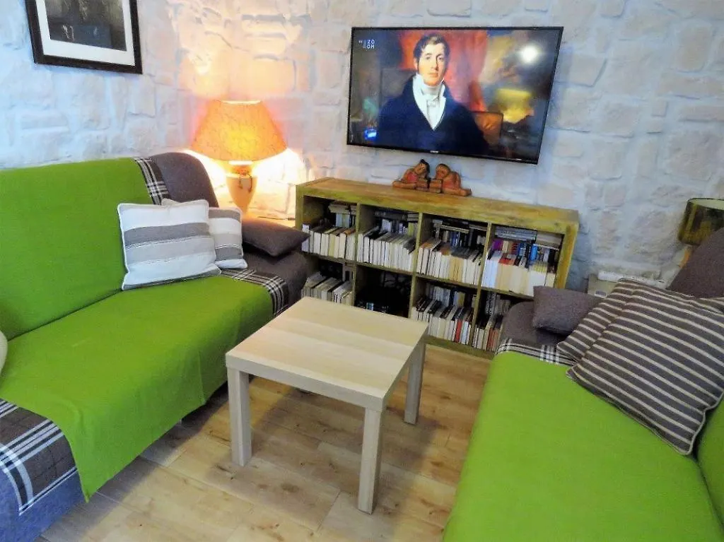 Hobbit Apartments Zadar Croatia