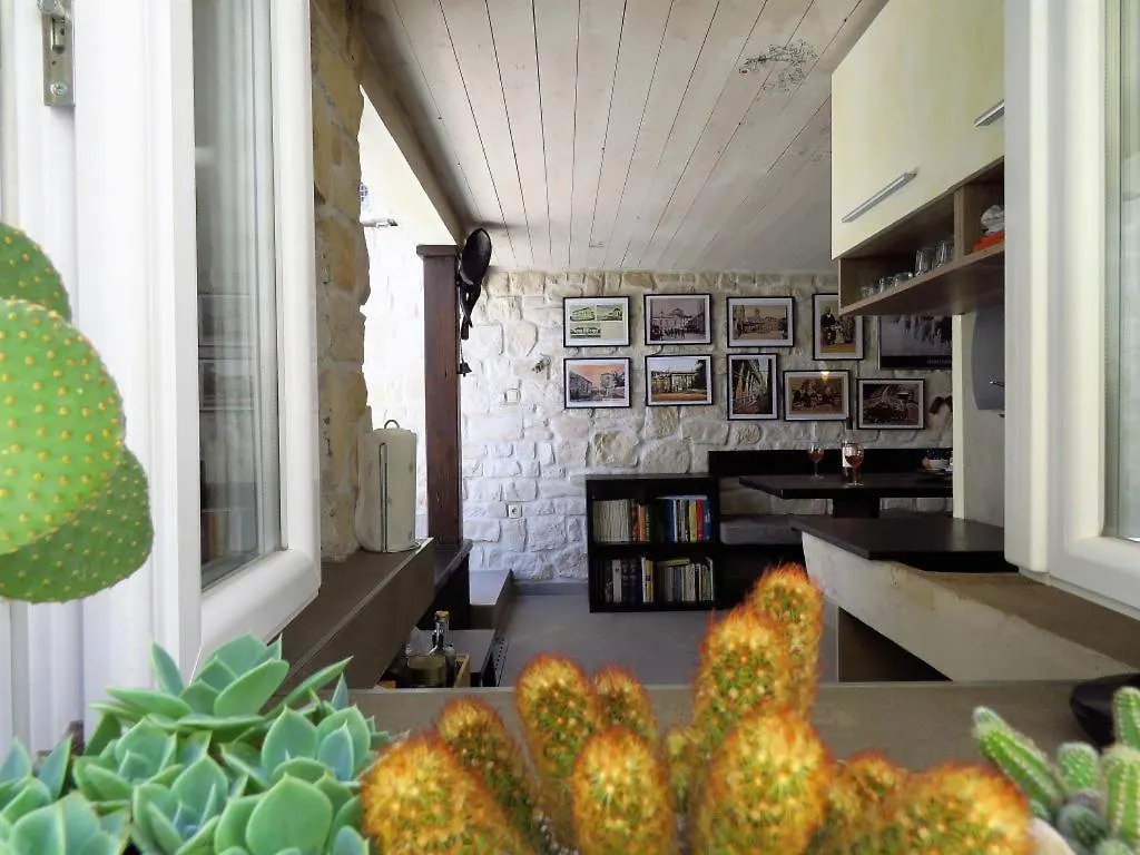 Hobbit Apartments Zadar